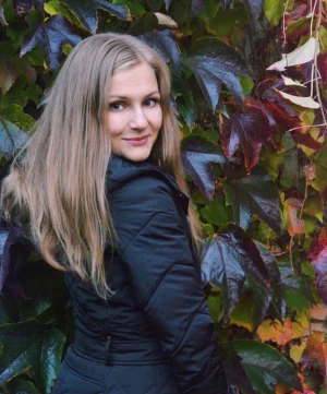 Анна Безуглая